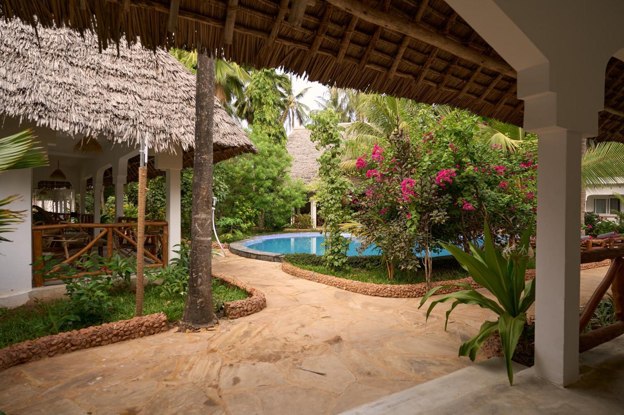 African Bungalows Нунгви Экстерьер фото