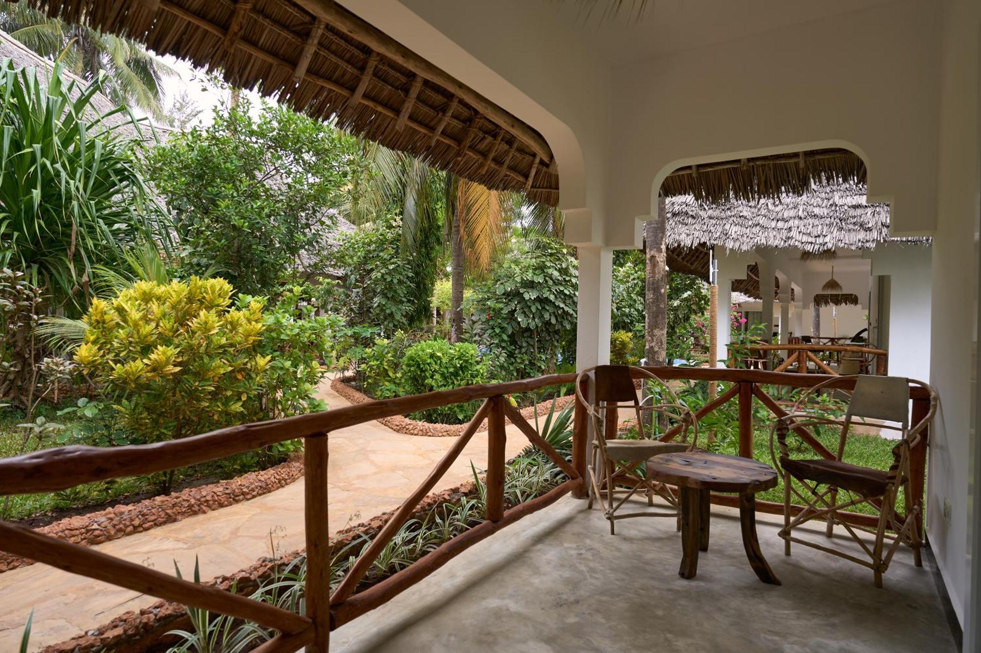 African Bungalows Нунгви Экстерьер фото